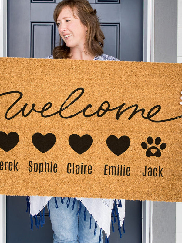 Family and Dog Welcome Mat, Family Names Doormat, Cute Dog Door Mat, Dog Front Doormat, Paw Print Outdoor Rug, Dog Lover Gift, Custom Mat