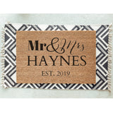 Mr and Mrs Doormat / Wedding Door Mat / Wedding Gift / Bridal Shower Gift / Family Name / Customized / Mr & Mrs / Welcome Mat / Custom